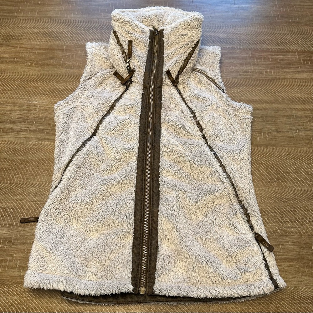 Kuhl Cream Sherpa Vest with High Collar